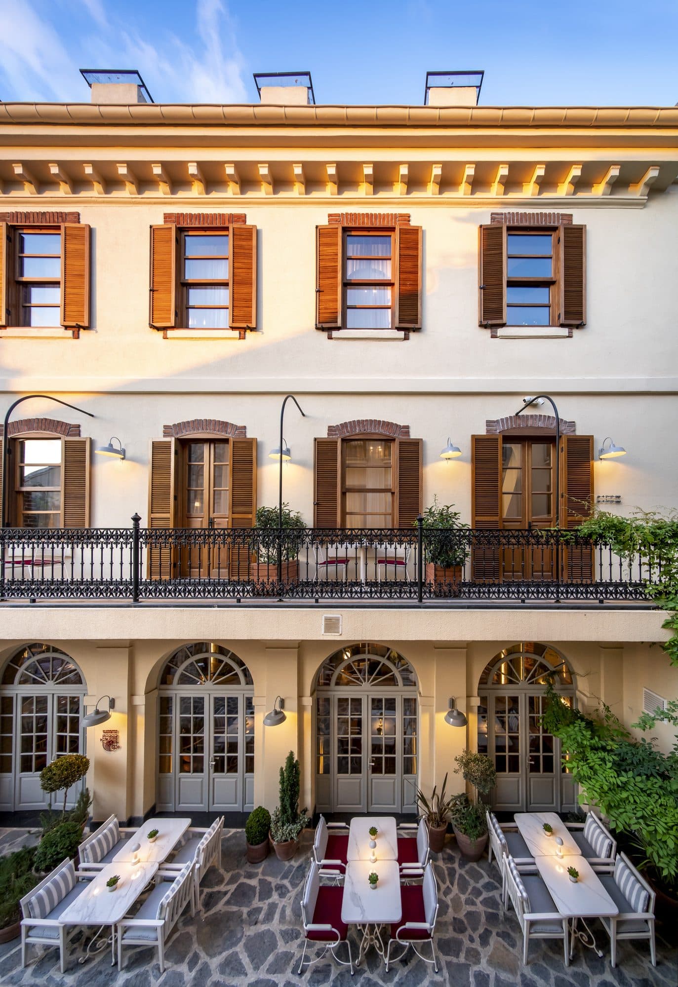 A detail from the historic building of IL CORTILE